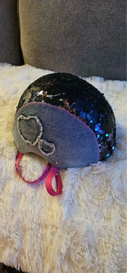 Girls helmet