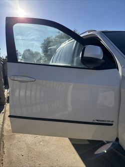2011 BMW X5 xDrive35d Front Passenger Door – Complete – Alpine White (300)