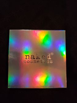 Naked cosmetics holographic highlighter
