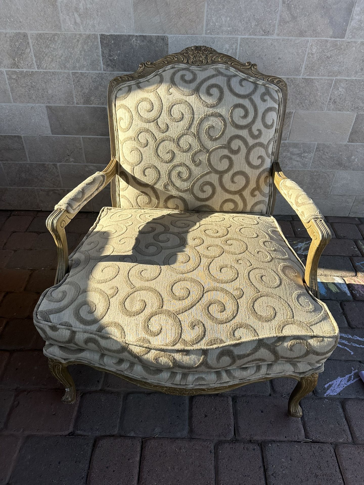 Oversized Accent Chair USED