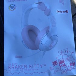 Razer Kraken Kitty V2 Wired USB A Gaming Headset with Kitty Ears and Chroma RGB Lighting - Hello Kitty Edition