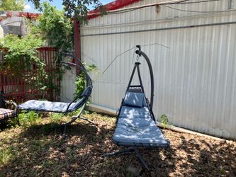 Scorpion Swinging Lounge Set