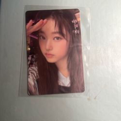 New jeans Haerin Album Photocard