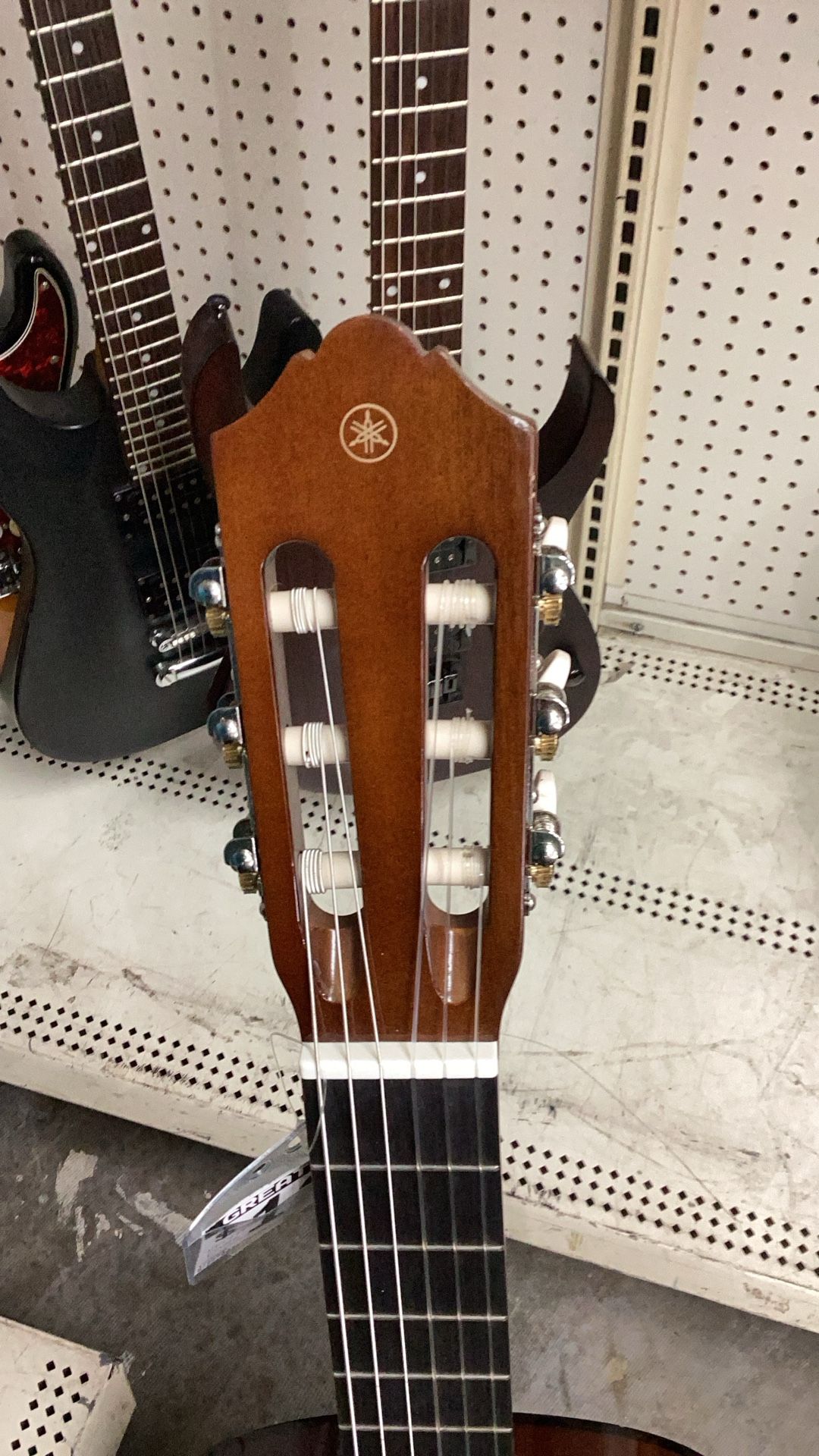 Yamaha Acoustic Guitar C40 With Case