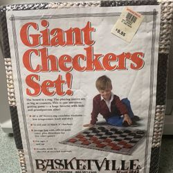Giant Checkers With Woven Game Rug 28x28