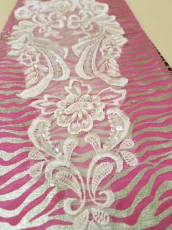 BEAUTIFUL EMBROIDERED LACE. NEW!