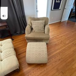 Elegant Living Room Set