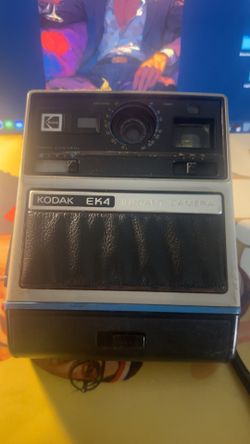 VINTAGE EK4 INSTANT CAMERA