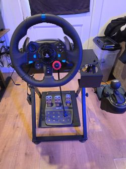 Logitech G20 racing wheel w/clutch and peddles