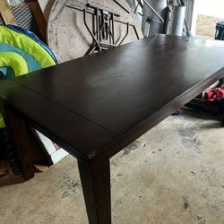 Dinning Table 