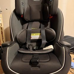 Graco Car seat - Like New