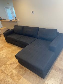 Sectional sofa/couch
