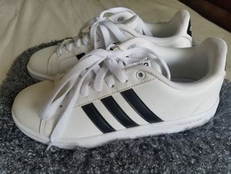 Adidas shoes 7 size