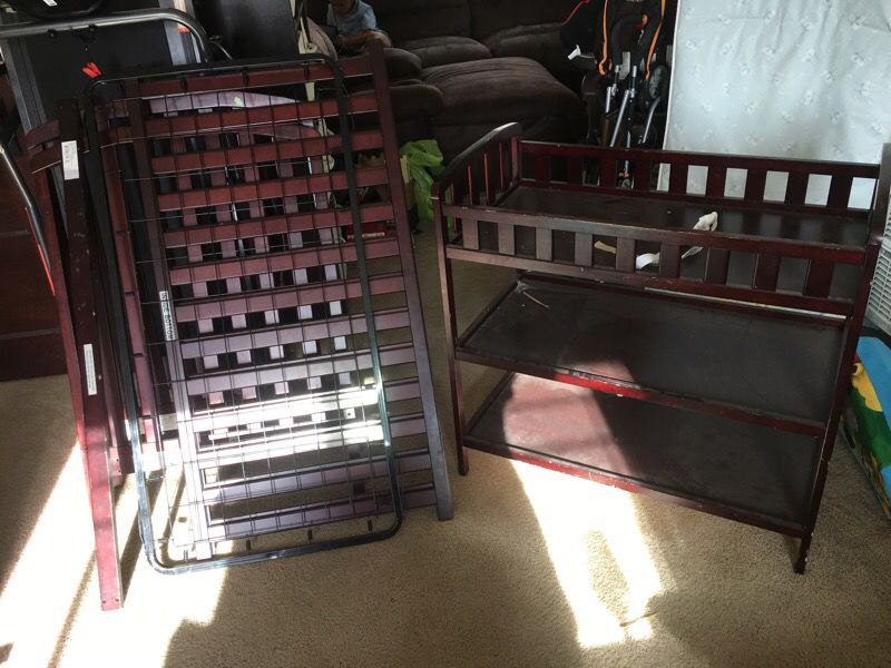 Cherry wood crib & changing table -missing hardware**