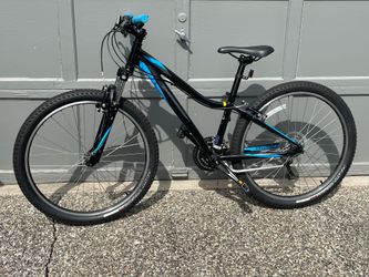Specialized Myka 26 Female Aluminum Bike size XS/13