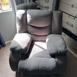 Comfy recliner couch