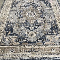 Beautiful 8x10 washable area rug