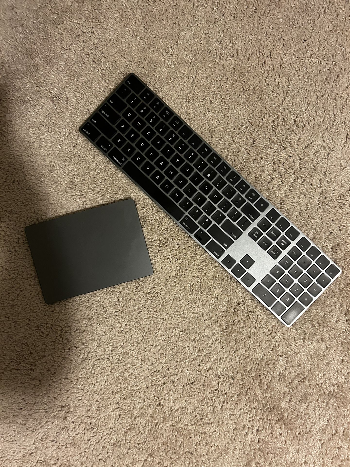 Mac Keyboard and Trackpad Black