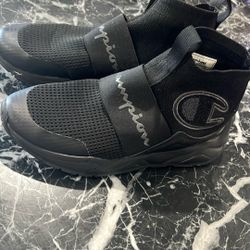 Champion Shoes  Size 6 Youth 