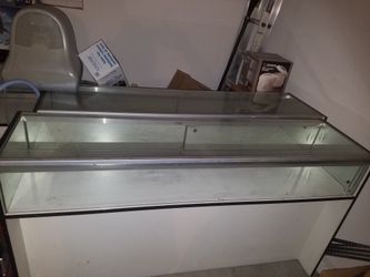 Jewelry showcases