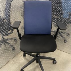 Steelcase Think V2 Office Chair