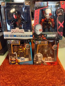 Metals diecast figures marvel and DC