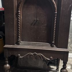 1929 Antique Radio Cabinet Model 54