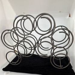Wrought Iron Countertop Freestanding 8 Bottle Wine Rack