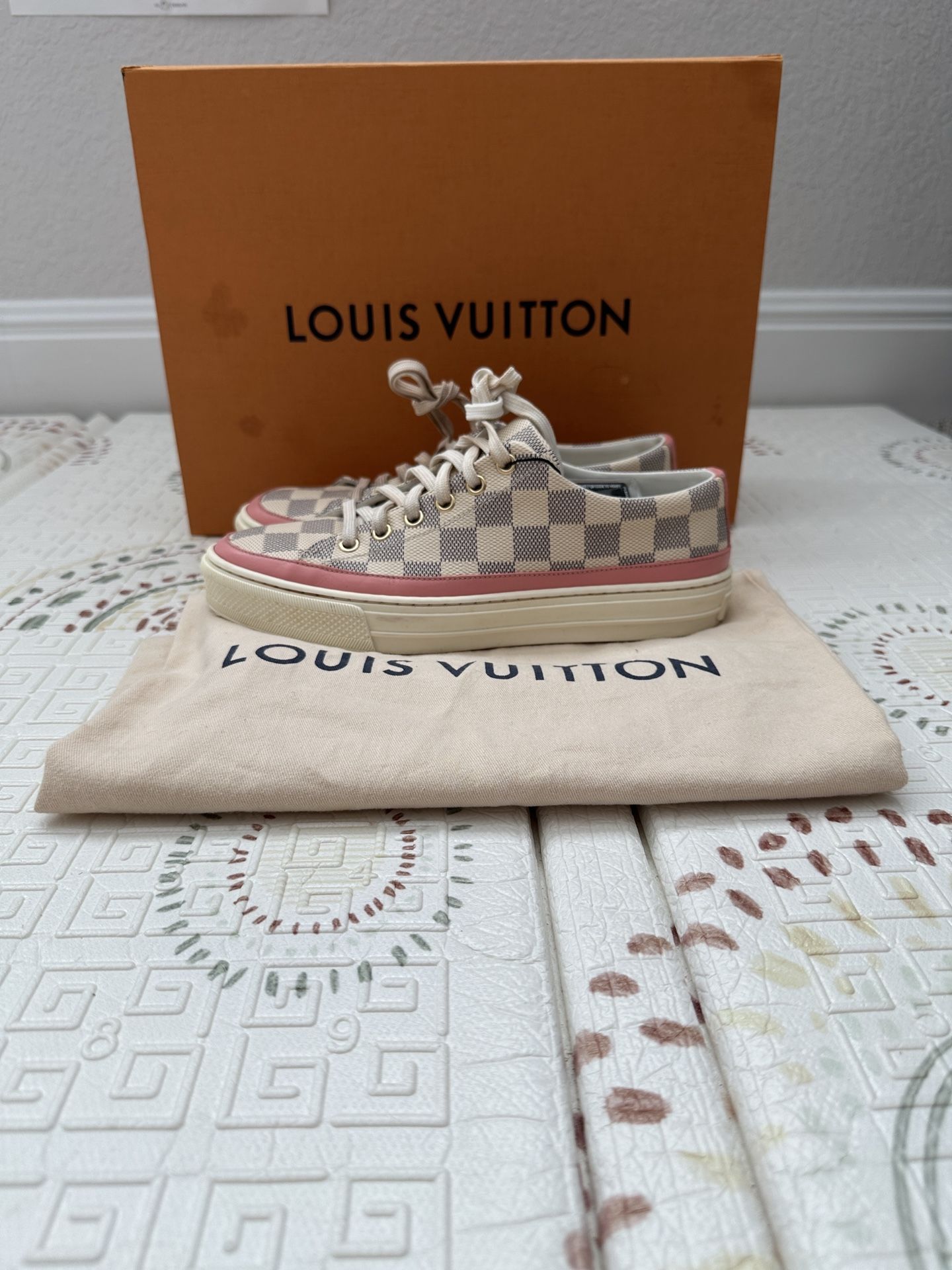 Louis Vuitton Damier Azur Sneakers 