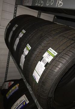 225/45R18 westlake