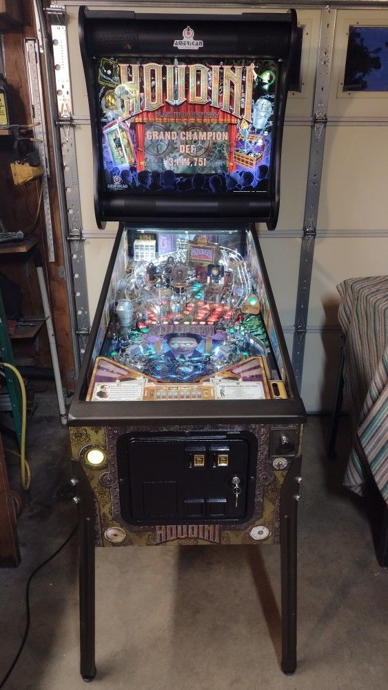 HOUDINI PINBALL MACHINE BY AMERICAN PINBALL