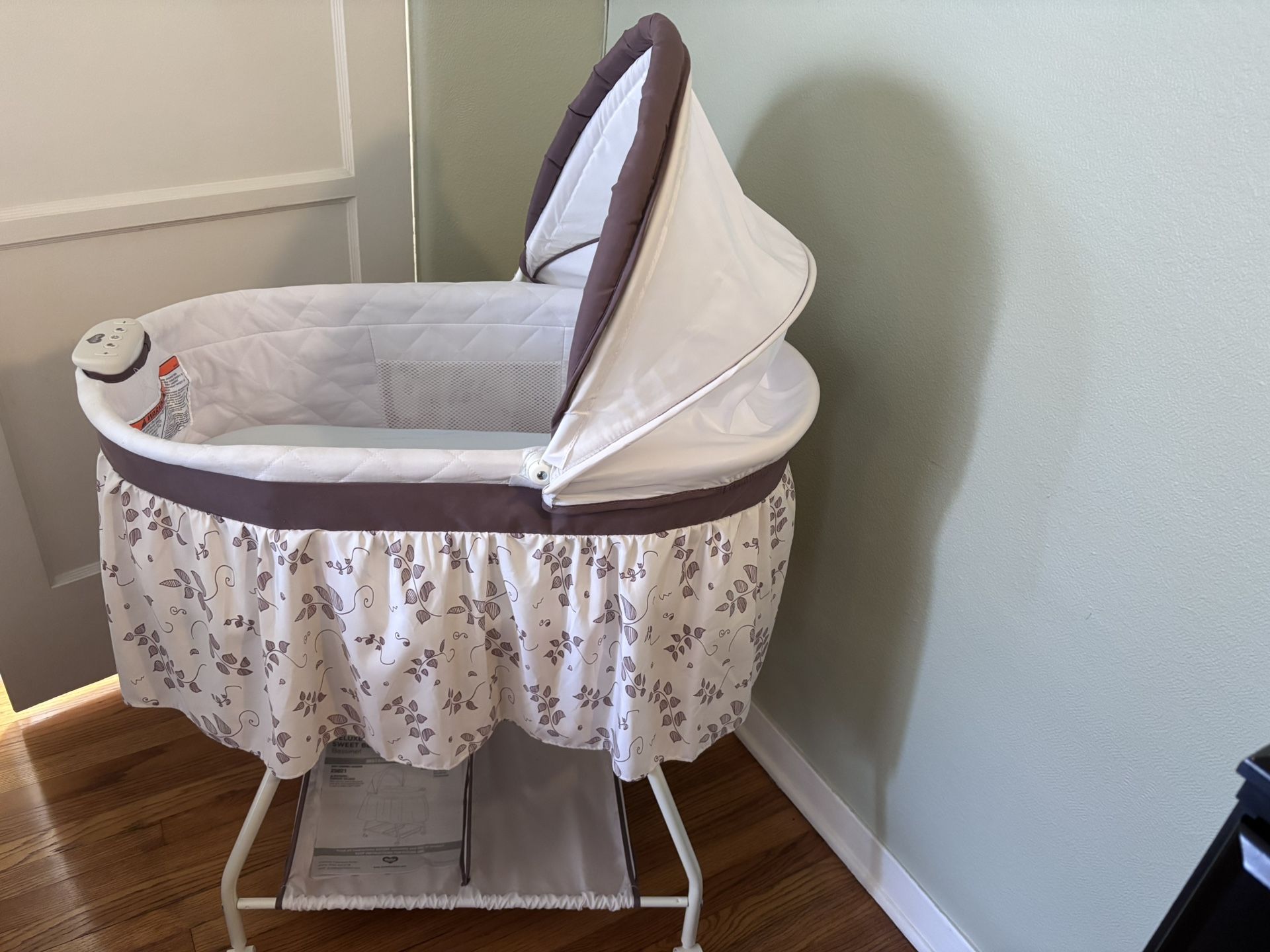 Beautiful Bassinet-Used But Like New