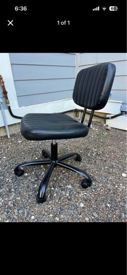 Black Armless Office Chair with Wheels