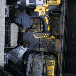 Dewalt Hammer Drill With Charger And Case