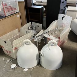Multiple light fixtures
