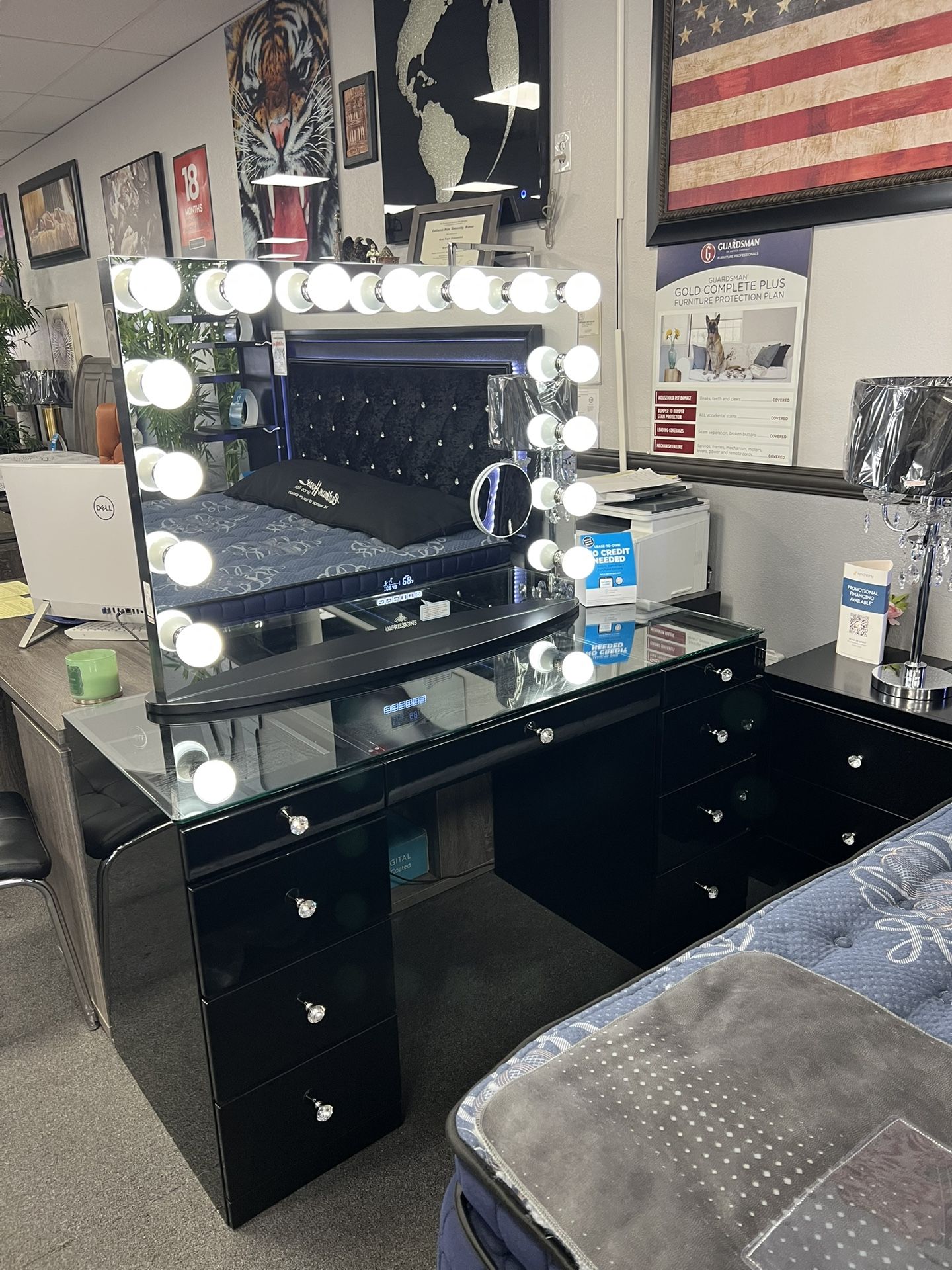 Black Impressions Vanity w/ Bluetooth 🔊🔊 💥Limited Time Special💥