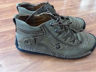 Men’s Alcubieree chukka boots