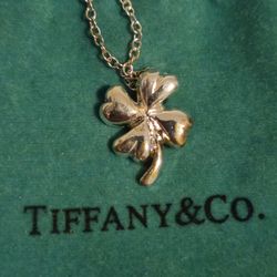 Tiffany & Co. Silver 4leaf Clover Pendant and Necklace. Comes W/Pouch 
