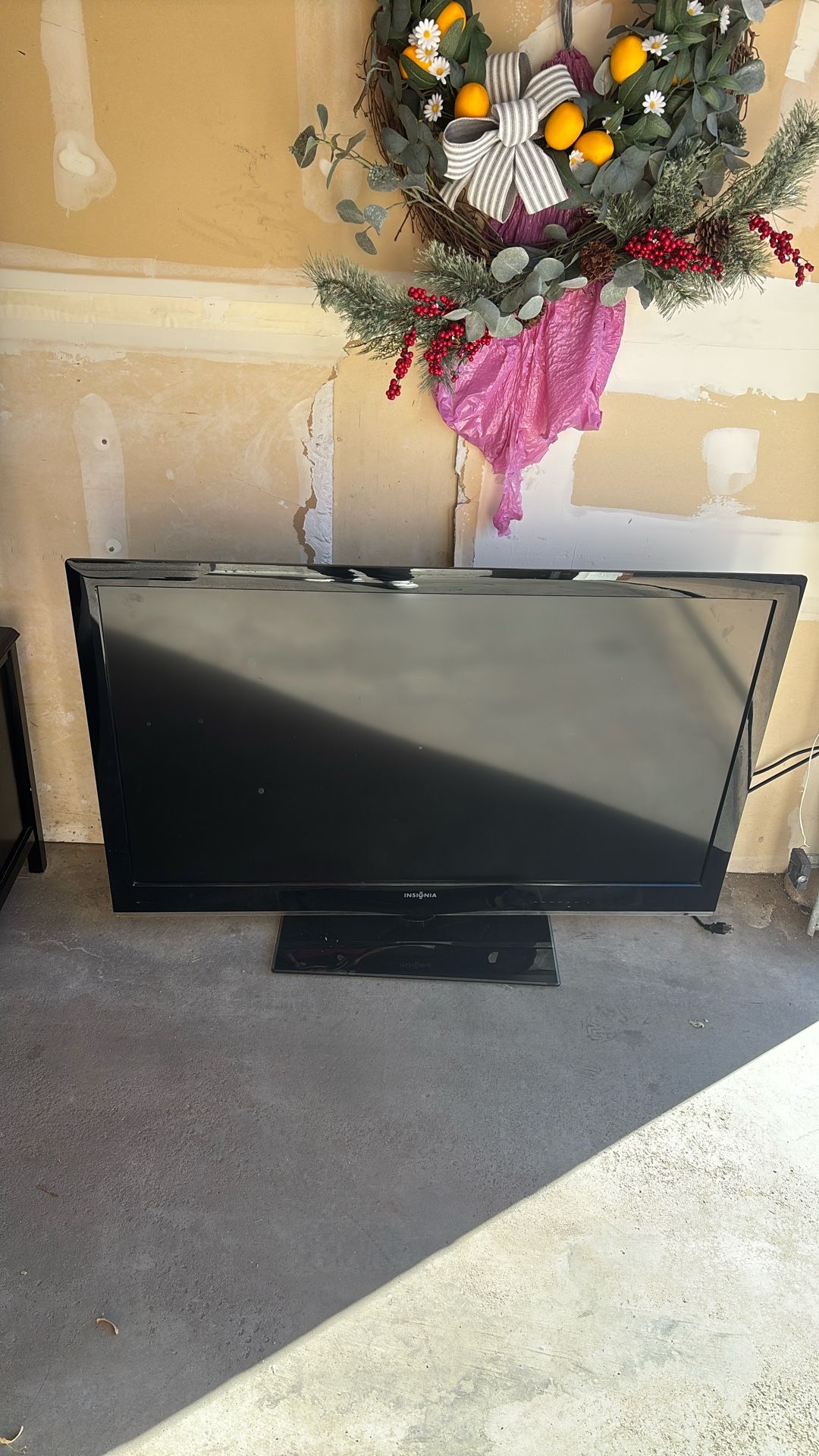 55 Inch Insignia TV