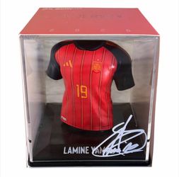 Lamine Yamal • Spain • 2026  MyJersey World Cup Collector Display Case