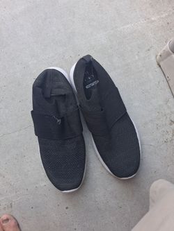 2 pairs of shoes