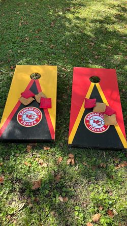 KC Chiefs cornhole board & bags
