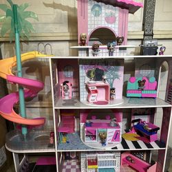 LOL Surprise OMG Fashion House Play Set 