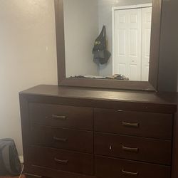 Drawer with mirror