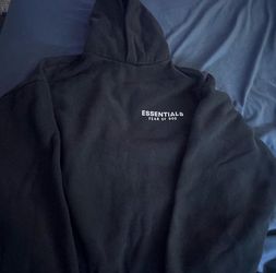 Black small men’s essential hoodie