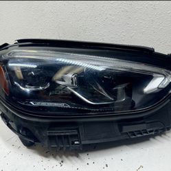 2022 C300 Driver Side headlight