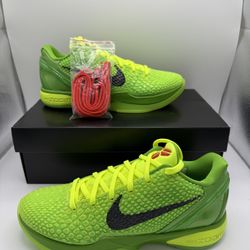 Nike Kibe Grinch’s Sz 7 