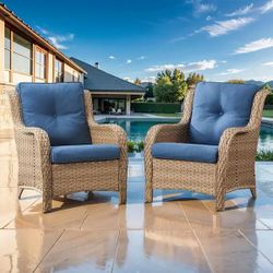 Yellow Wicker Outdoor Patio Lounge Chair with CushionGuard Blue Cushions (2-Pack)