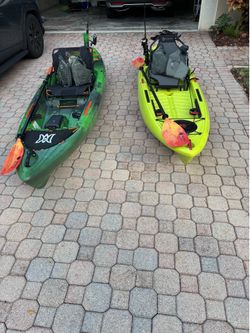 2 Fishing kayaks - comes with all needed accessories
