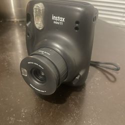 Fujifilm Instax Mini 11 Instant Camera